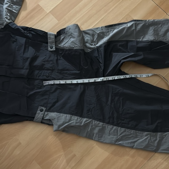 Jordan Air NWOT - Picture 7 of 13